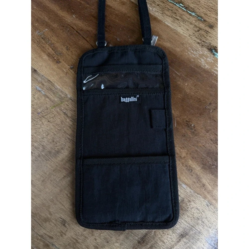 BROWN BAGGALINI TRAVEL WALLET 9.25 X 5 INCH‎